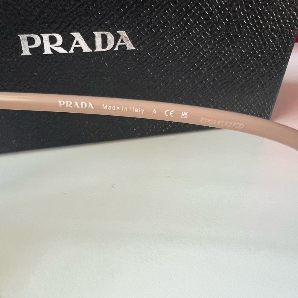 Prada Sunglasses EUC - Picture 5 of 13